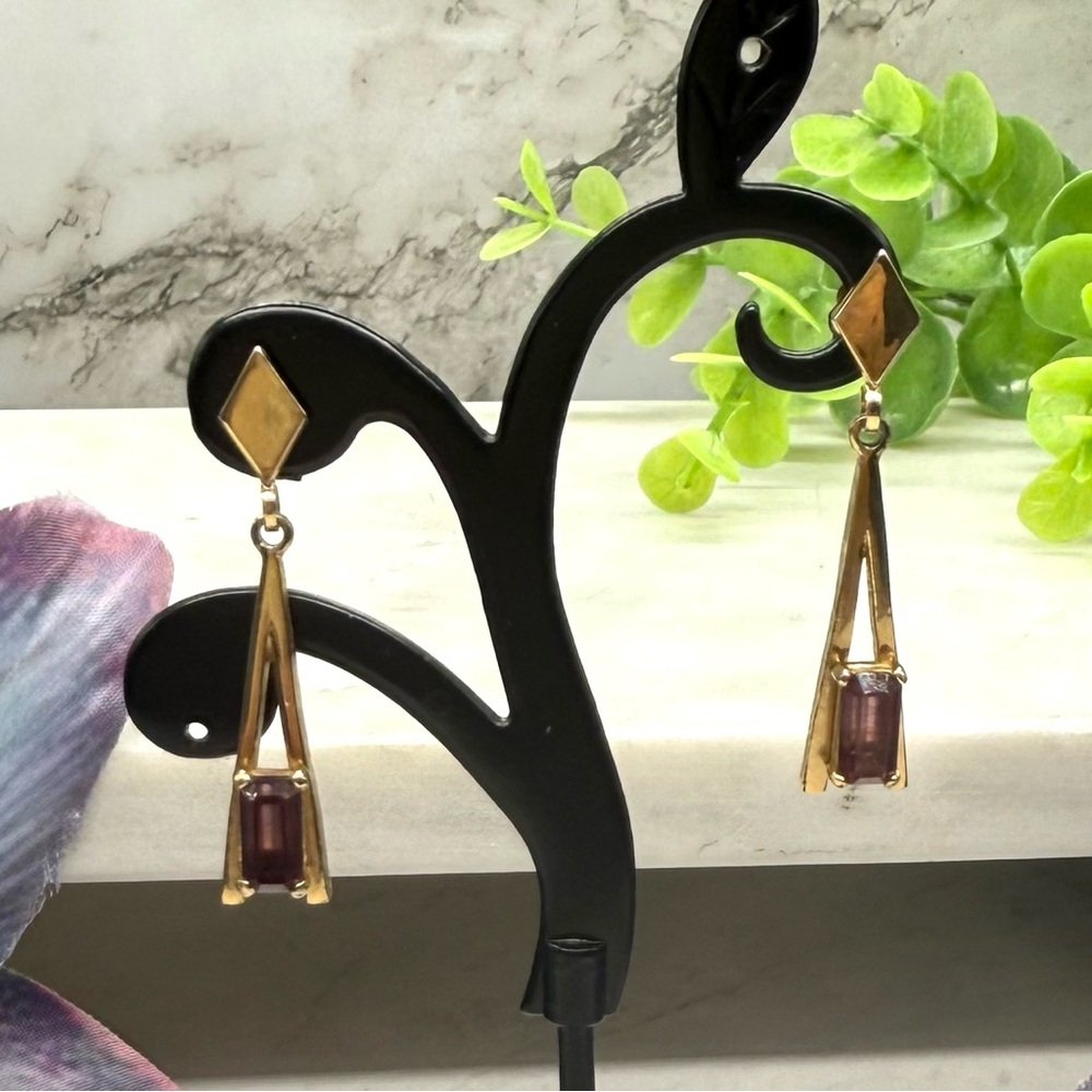 Avon Gold Tone Purple Glass Stone Gems Necklace Earrings Bracelet Set - Picture 2 of 16